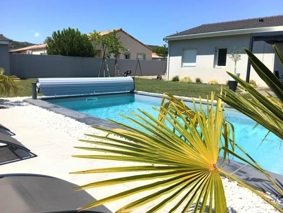 Chambre & Sdb Privee Avec Piscine En Bord De Via Rhona Sarras Exterior photo